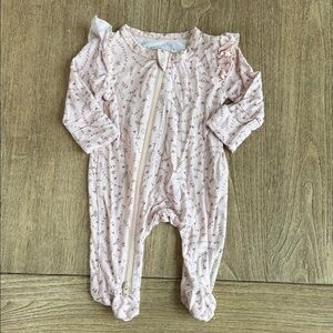 Elegant Baby Pink Floral Zipper Footie Size 0-3 Months